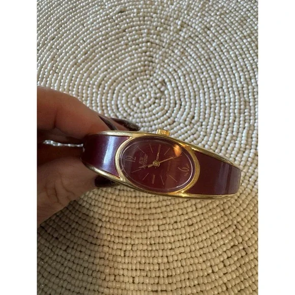Vintage Women's Nelsonic Antimagnetic Handwind Mechanical Bangle‎ Watch Maroon - Picture 6 of 13